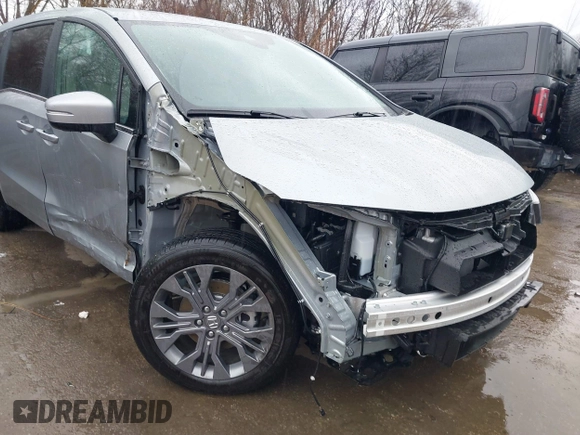 2025 Honda Odyssey Touring с VIN 5FNRL6H85SB028084, выставлен на аукционе IAAI как лот 41822857 с пробегом 3 784 миль миль и . История ставок и продаж доступна на DreamBid. Изображение 6.