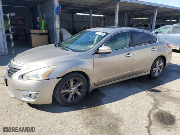 2013 Nissan Altima 2.5 SL with VIN 1N4AL3APXDC233077, listed as a Copart auction lot 44717535 with 134,714 mi miles and Salvage Title. Bid and sale history available at carsss.com. Image 1.