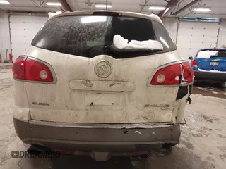 2011 Buick Enclave CXL-1 with VIN 5GAKVBED8BJ380463, listed as a IAAI auction lot 41577710 with 260,064 mi miles and . Bid and sale history available at carsss.com. Image 16.