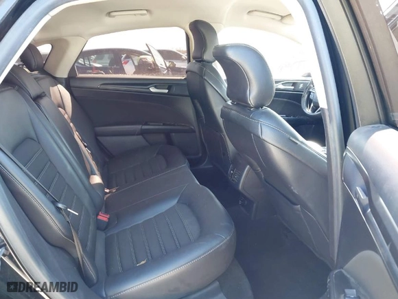 2018 Ford Fusion SE with VIN 3FA6P0H77JR180057, listed as a IAAI auction lot 41729451 with 122,200 mi miles. Bid and sale history available at carsss.com. Image 8.