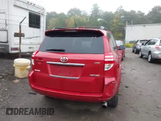 2011 Toyota RAV4 Sport with VIN JTMRF4DV2B5049788, listed as a IAAI auction lot 40578883 with 203,848 mi miles. Bid and sale history available at carsss.com. Image 17.