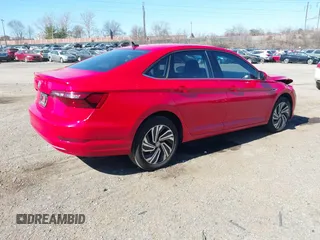 2021 Volkswagen Jetta SEL with VIN 3VWE57BU8MM049575, listed as a IAAI auction lot 41758670 with 60,470 mi miles and . Bid and sale history available at DreamBid. Image 4.