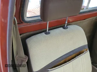 1983 Toyota Pickup z VIN JT4RN44S1D1111992, wystawiony jako Copart lot #54346175 z przebiegiem 236 099 mil mil oraz Czysty tytuł • Clean title. Historia ofert i sprzedaży dostępna na DreamBid. Obrazek 10.