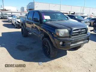 2007 Toyota Tacoma PreRunner with VIN 3TMJU62N27M041161, listed as a IAAI auction lot 41829722 with 177,185 mi miles. Bid and sale history available at carsss.com. Image 1.