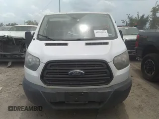 2017 Ford Transit z VIN 1FTYE1YM6HKA76808, wystawiony jako IAAI lot #42223012 z przebiegiem 251 855 mil mil oraz . Historia ofert i sprzedaży dostępna na DreamBid. Obrazek 6.