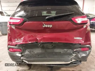 2016 Jeep Cherokee Latitude with VIN 1C4PJMCS2GW131065, listed as a IAAI auction lot 42296276 with 145,587 mi miles and . Bid and sale history available at DreamBid. Image 6.