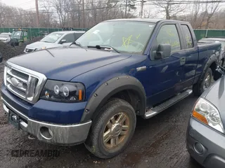 2008 Ford F-150 XLT with VIN 1FTPX14508FB91806, listed as a IAAI auction lot 41928299 with 999,999 mi miles. Bid and sale history available at carsss.com. Image 2.