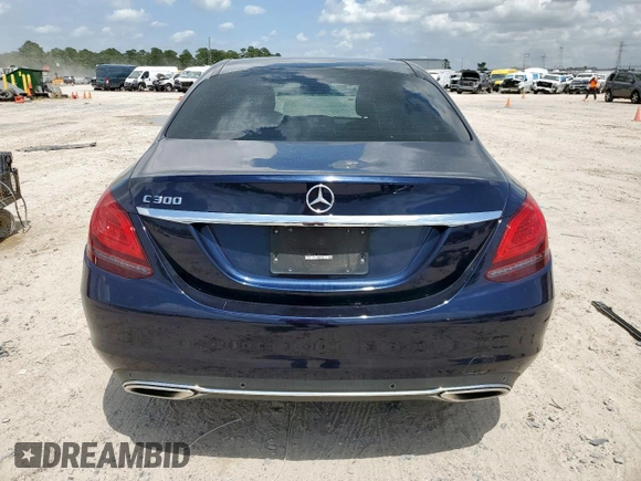 2020 Mercedes-Benz C 300 with VIN 55SWF8DB1LU326414, listed as a Copart auction lot 58717905 with 33,471 mi miles and Salvage title. Bid and sale history available at DreamBid. Image 6.
