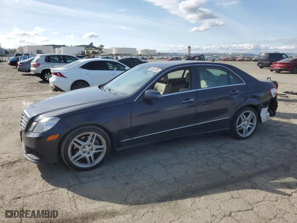 2013 Mercedes-Benz E-Class E 350 Luxury with VIN WDDHF5KB7DA718552, listed as a Copart auction lot 48538795 with 105,295 mi miles and Salvage Title. Bid and sale history available at carsss.com. Image 1.