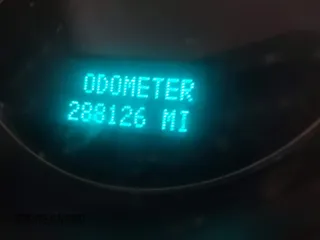 2007 Chevrolet Tahoe LT z VIN 1GNFK13097R132998, wystawiony jako IAAI lot #42257393 z przebiegiem 288 126 mil mil oraz . Historia ofert i sprzedaży dostępna na DreamBid. Obrazek 7.
