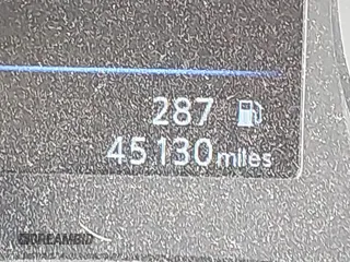 2018 Nissan Rogue SV z VIN KNMAT2MV7JP557753, wystawiony jako IAAI lot #41999721 z przebiegiem 45 130 mil mil oraz . Historia ofert i sprzedaży dostępna na DreamBid. Obrazek 16.