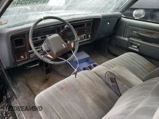 1985 Oldsmobile 88 z VIN 1G3BN37Y4FY310105, wystawiony jako Copart lot #81646554 z przebiegiem 102 029 mil mil oraz Czysty tytuł • Clean title. Historia ofert i sprzedaży dostępna na DreamBid. Obrazek 8.