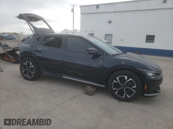 2022 Kia EV6 Wind with VIN KNDC3DLC0N5045953, listed as a Copart auction lot 45698615 with 39,762 mi miles and Salvage Title. Bid and sale history available at carsss.com. Image 4.