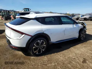 2024 Kia EV6 Wind with VIN KNDC34LAXR5211447, listed as a Copart auction lot 78883294 with 16,301 mi miles and Clean Title. Bid and sale history available at carsss.com. Image 3.