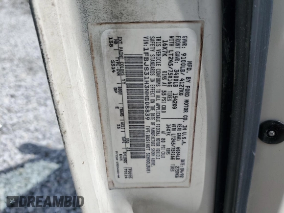 1992 Ford Econoline Wagon Super Custom z VIN 1FBJS31H3NHB08839, wystawiony jako Copart lot #55049275 z przebiegiem 158 054 mil mil oraz Szkody całkowita. Historia ofert i sprzedaży dostępna na DreamBid. Obrazek 13.