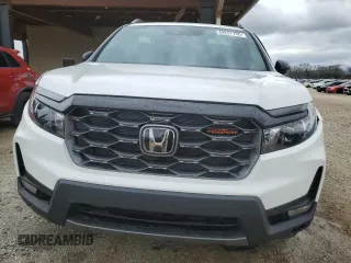 2024 Honda Passport TrailSport with VIN 5FNYF8H66RB013794, listed as a Copart auction lot 49257765 with 7,722 mi miles and Salvage Title. Bid and sale history available at carsss.com. Image 5.