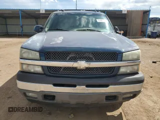 2005 Chevrolet Avalanche Z71 z VIN 3GNEK12Z95G250137, wystawiony jako Copart lot #53466925 z przebiegiem Nie podano mil oraz Nie do naprawy • Non repairable. Historia ofert i sprzedaży dostępna na DreamBid. Obrazek 5.