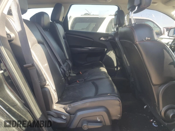 2015 Dodge Journey R/T z VIN 3C4PDDEG9FT574978, wystawiony jako Copart lot #52956415 z przebiegiem Nie podano mil oraz Czysty tytuł • Clean title. Historia ofert i sprzedaży dostępna na DreamBid. Obrazek 10.
