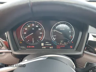 2021 BMW X1 sDrive28i z VIN WBXJG7C05M5U10504, wystawiony jako Copart lot #58708935 z przebiegiem 25 180 mil mil oraz Nie do naprawy • Non repairable. Historia ofert i sprzedaży dostępna na DreamBid. Obrazek 9.