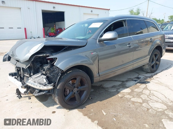 2014 Audi Q7 S line Prestige with VIN WA1DGAFE2ED015034, listed as a IAAI auction lot 42443990 with 51,612 mi miles and . Bid and sale history available at DreamBid. Image 18.