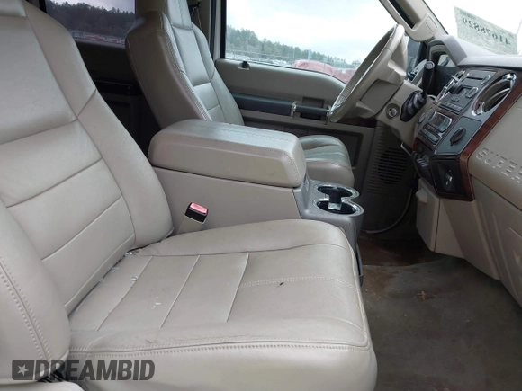 2010 Ford Super Duty F-250 SRW XL with VIN 1FTSW2BR5AEA79832, listed as a IAAI auction lot 41678829 with 175,470 mi miles. Bid and sale history available at carsss.com. Image 5.