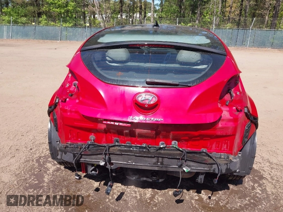 2012 Hyundai Veloster w/Gray Int z VIN KMHTC6AD0CU048339, wystawiony jako IAAI lot #42040008 z przebiegiem 117 895 mil mil oraz . Historia ofert i sprzedaży dostępna na DreamBid. Obrazek 6.