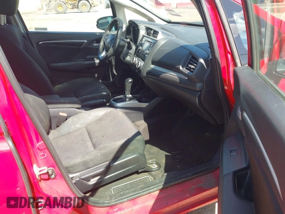 2019 Honda Fit LX with VIN 3HGGK5H48KM749515, listed as a IAAI auction lot 41957816 with 189,453 mi miles. Bid and sale history available at carsss.com. Image 5.