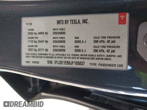 2018 Tesla Model 3 Long Range Battery z VIN 5YJ3E1EB6JF105837, wystawiony jako IAAI lot #41763460 z przebiegiem 100 387 mil mil oraz . Historia ofert i sprzedaży dostępna na DreamBid. Obrazek 9.