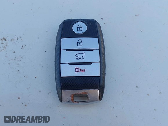 2014 Kia Sorento LX with VIN 5XYKTDA68EG481238, listed as a IAAI auction lot 42055425 with 106,248 mi miles. Bid and sale history available at carsss.com. Image 11.