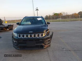 2017 Jeep Compass Latitude with VIN 3C4NJDBB8HT664781, listed as a IAAI auction lot 40670412 with 125,593 mi miles. Bid and sale history available at carsss.com. Image 13.