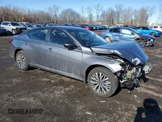 2024 Nissan Altima 2.5 SV with VIN 1N4BL4DW0RN428338, listed as a Copart auction lot 43202365 with 4,165 mi miles and Salvage Title. Bid and sale history available at carsss.com. Image 4.