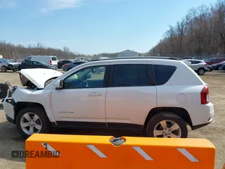 2016 Jeep Compass High Altitude with VIN 1C4NJDEB7GD662746, listed as a IAAI auction lot 41757184 with Not Provided miles and . Bid and sale history available at DreamBid. Image 14.