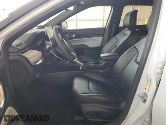 2025 Jeep Compass Limited z VIN 3C4NJDCN9ST513657, wystawiony jako Copart lot #64254485 z przebiegiem 38 078 mil mil oraz Czysty tytuł • Clean title. Historia ofert i sprzedaży dostępna na DreamBid. Obrazek 7.
