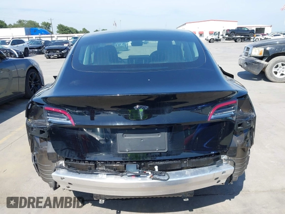 2020 Tesla Model 3 Standard Range Plus z VIN 5YJ3E1EA3LF611152, wystawiony jako IAAI lot #42256503 z przebiegiem 78 633 mil mil oraz . Historia ofert i sprzedaży dostępna na DreamBid. Obrazek 16.