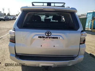 2023 Toyota 4Runner SR5 with VIN JTEMU5JR9P6174216, listed as a Copart auction lot 48993335 with 9,211 mi miles and Salvage title. Bid and sale history available at DreamBid. Image 6.