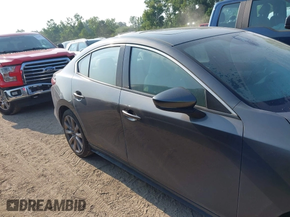2019 Mazda 3 Premium with VIN JM1BPBEM6K1133340, listed as a IAAI auction lot 42711496 with 121,674 mi miles and . Bid and sale history available at DreamBid. Image 13.