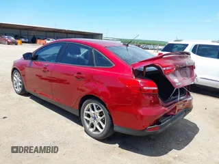 2015 Ford Focus SE с VIN 1FADP3F27FL210700, выставлен на аукционе IAAI как лот 42246233 с пробегом 149 392 миль миль и . История ставок и продаж доступна на DreamBid. Изображение 3.