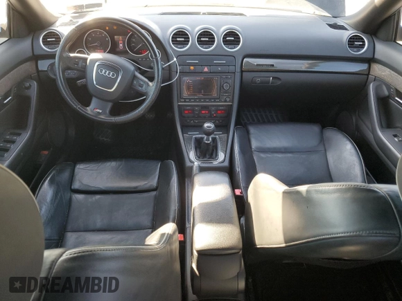 2009 Audi S4 z VIN WUARL48H39K900072, wystawiony jako Copart lot #74518204 z przebiegiem 72 559 mil mil oraz Szkoda całkowita • Salvage title. Historia ofert i sprzedaży dostępna na DreamBid. Obrazek 8.