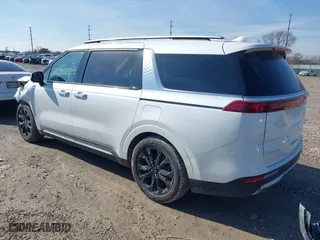 2024 Kia Carnival SX Prestige with VIN KNDNE5H31R6318898, listed as a IAAI auction lot 41542127 with 21,260 mi miles. Bid and sale history available at carsss.com. Image 3.