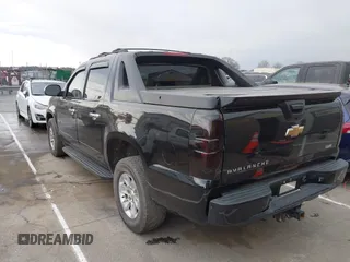 2007 Chevrolet Avalanche 1LT with VIN 3GNEC12057G314398, listed as a IAAI auction lot 41749574 with 104,556 mi miles and . Bid and sale history available at DreamBid. Image 3.