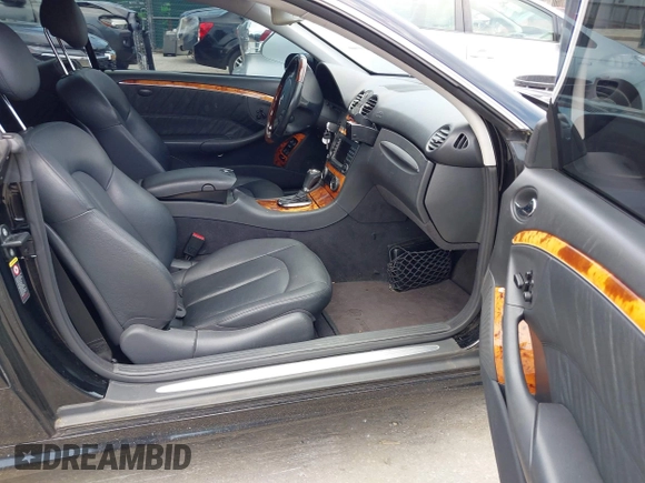 2005 Mercedes-Benz CLK 500 with VIN WDBTJ75JX5F161205, listed as a IAAI auction lot 42747715 with 150,139 mi miles and . Bid and sale history available at DreamBid. Image 5.