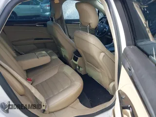 2014 Ford Fusion SE with VIN 3FA6P0HD8ER169211, listed as a IAAI auction lot 42038877 with 215,769 mi miles. Bid and sale history available at carsss.com. Image 8.