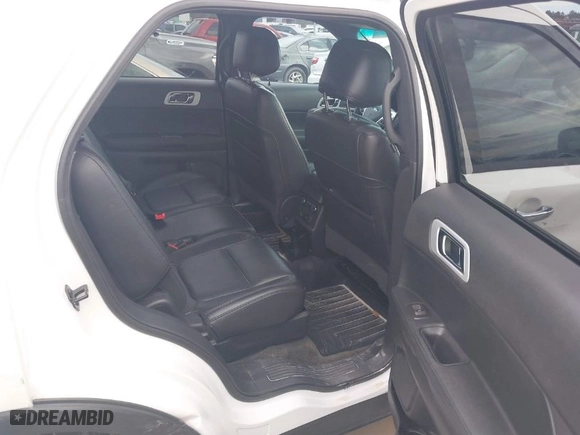 2015 Ford Explorer Limited with VIN 1FM5K7F89FGB06819, listed as a IAAI auction lot 41600497 with 87,652 mi miles. Bid and sale history available at carsss.com. Image 8.