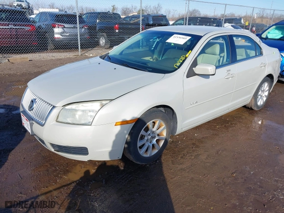 2008 Mercury Milan with VIN 3MEHM07Z58R638718, listed as a IAAI auction lot 41536905 with 70,729 mi miles. Bid and sale history available at carsss.com. Image 17.