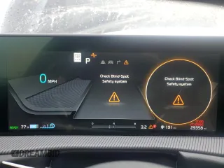 2023 Kia EV6 GT-Line z VIN KNDC4DLC7P5114167, wystawiony jako Copart lot #86711154 z przebiegiem 29 358 mil mil oraz Szkoda całkowita • Salvage title. Historia ofert i sprzedaży dostępna na DreamBid. Obrazek 9.