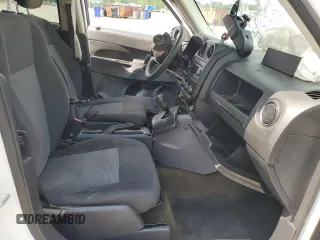 2016 Jeep Patriot Sport z VIN 1C4NJPBB4GD748294, wystawiony jako Copart lot #62569595 z przebiegiem 143 919 mil mil oraz Szkoda całkowita • Salvage title. Historia ofert i sprzedaży dostępna na DreamBid. Obrazek 7.