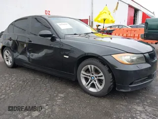 2006 BMW 3 Series 325i z VIN WBAVB135X6KR66282, wystawiony jako IAAI lot #41590507 z przebiegiem 235 413 mil mil oraz . Historia ofert i sprzedaży dostępna na DreamBid. Obrazek 1.