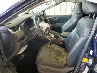 2021 Toyota RAV4 XLE Premium with VIN 2T3C1RFV7MC092468, listed as a Copart auction lot 59109315 with 98,552 mi miles and Salvage title. Bid and sale history available at DreamBid. Image 7.