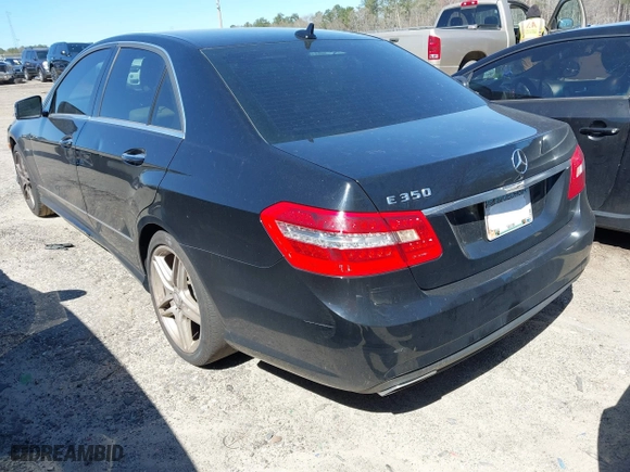 2012 Mercedes-Benz E-Class E 350 Luxury with VIN WDDHF5KB6CA529535, listed as a IAAI auction lot 41821183 with 140,820 mi miles. Bid and sale history available at carsss.com. Image 3.