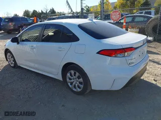 2024 Toyota Corolla Hybrid LE with VIN JTDBCMFE7R3028559, listed as a IAAI auction lot 40849636 with 17,649 mi miles. Bid and sale history available at carsss.com. Image 3.